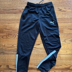 Youth Puma Soccer attire